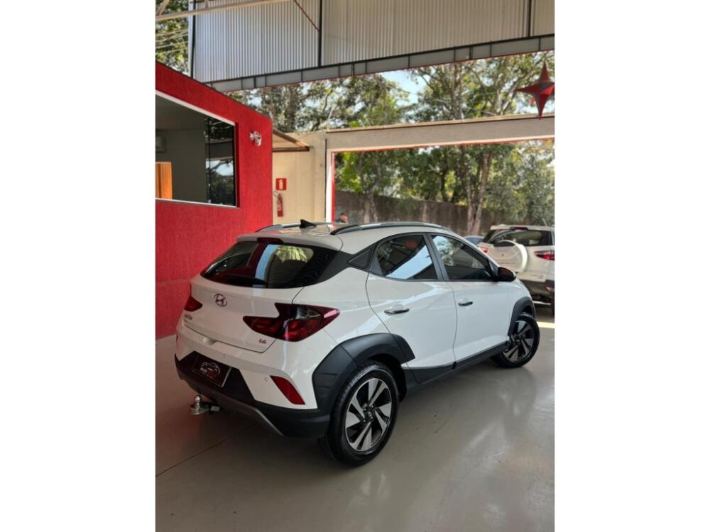Hyundai HB20 X