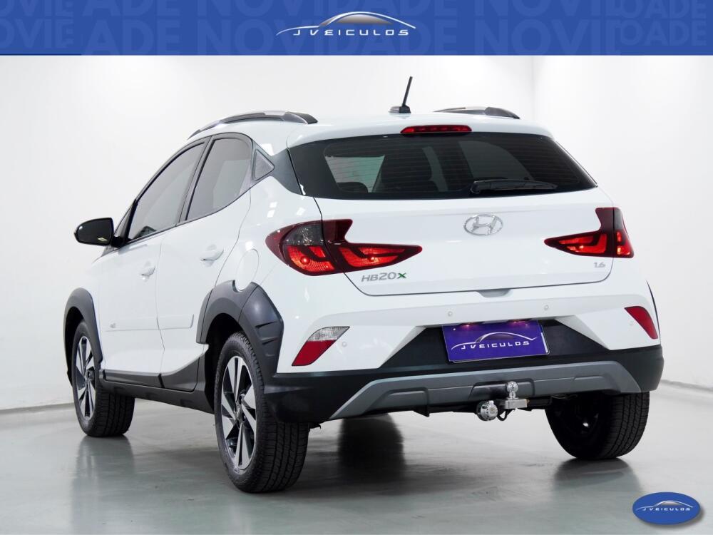 Hyundai HB20 X