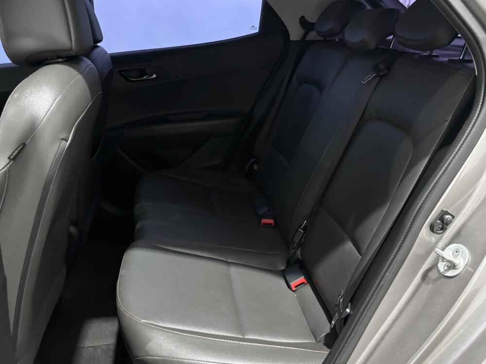 Hyundai HB20 X