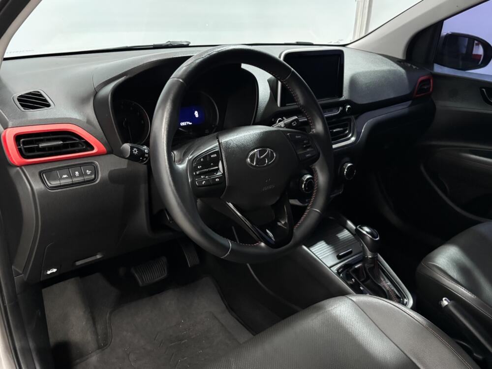 Hyundai HB20 X