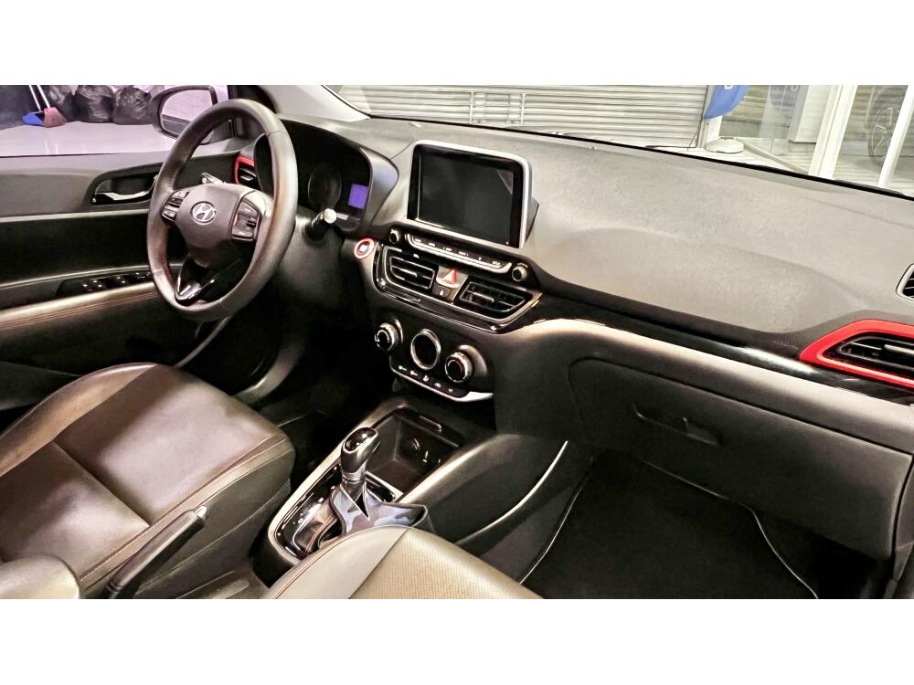 Hyundai HB20 X