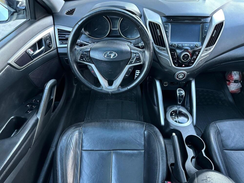 Hyundai Veloster