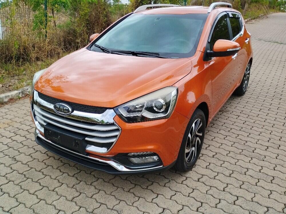 Jac T40