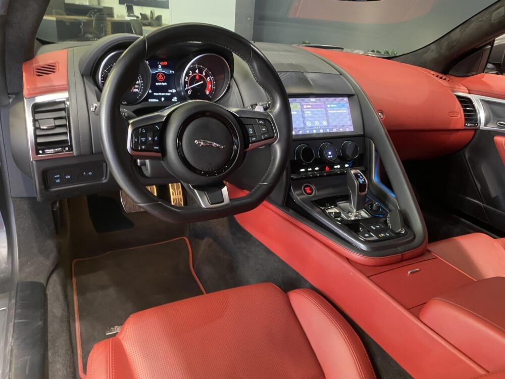 Jaguar F-Type