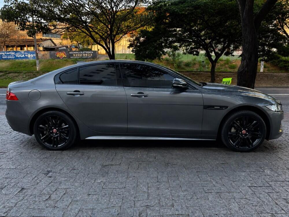 Jaguar XE