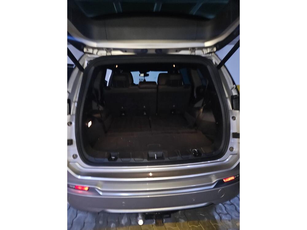 Jeep Commander
