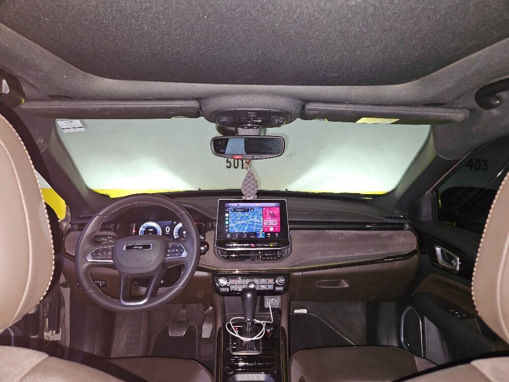 Jeep Commander