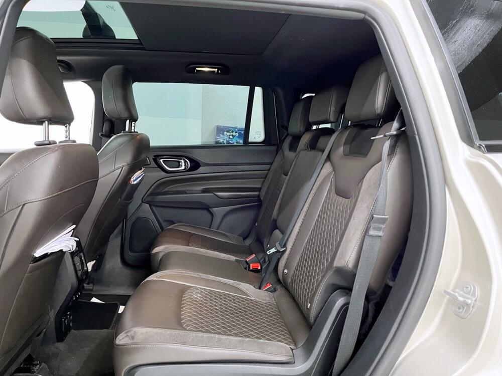 Jeep Commander