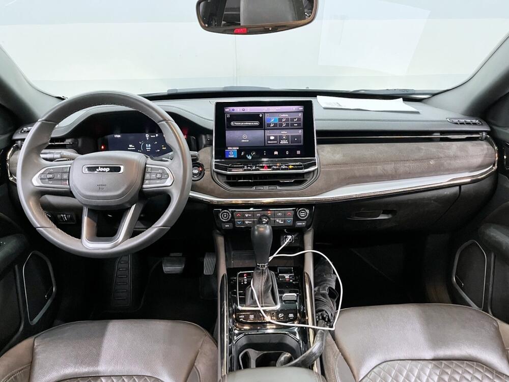 Jeep Commander