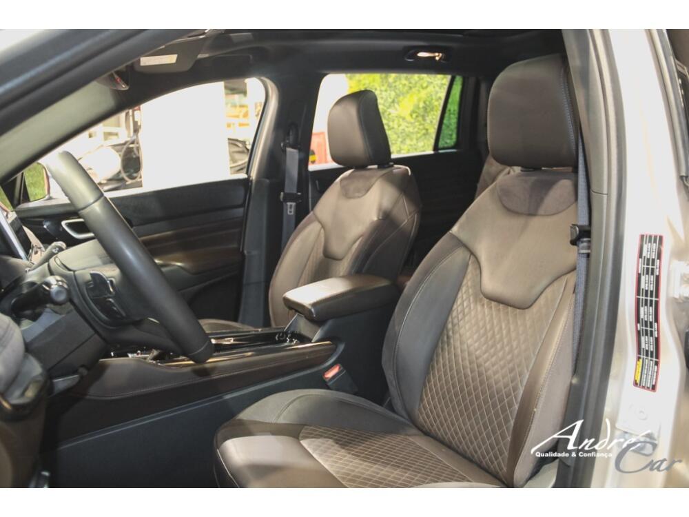 Jeep Commander