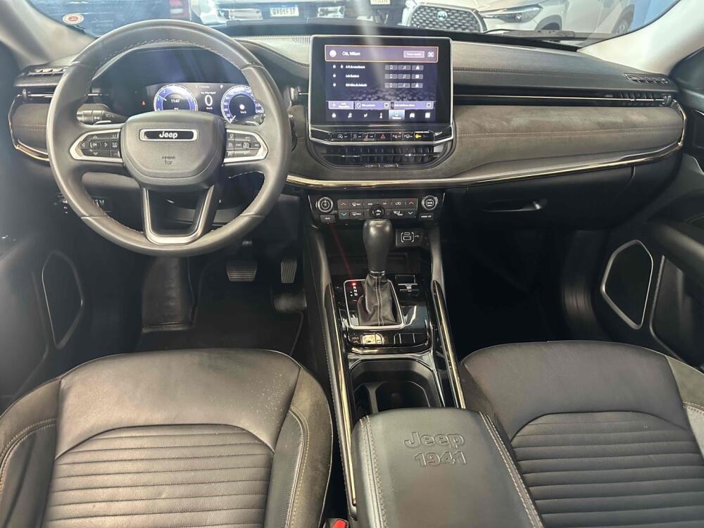 Jeep Commander
