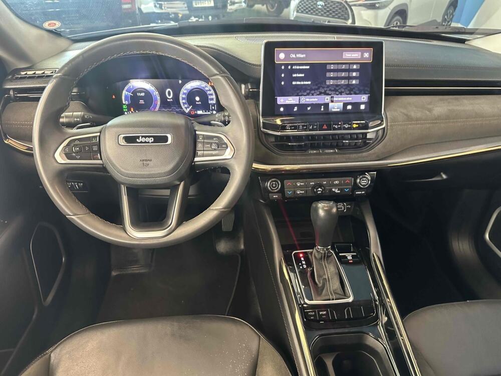 Jeep Commander