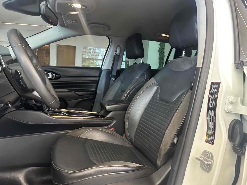 Jeep Commander