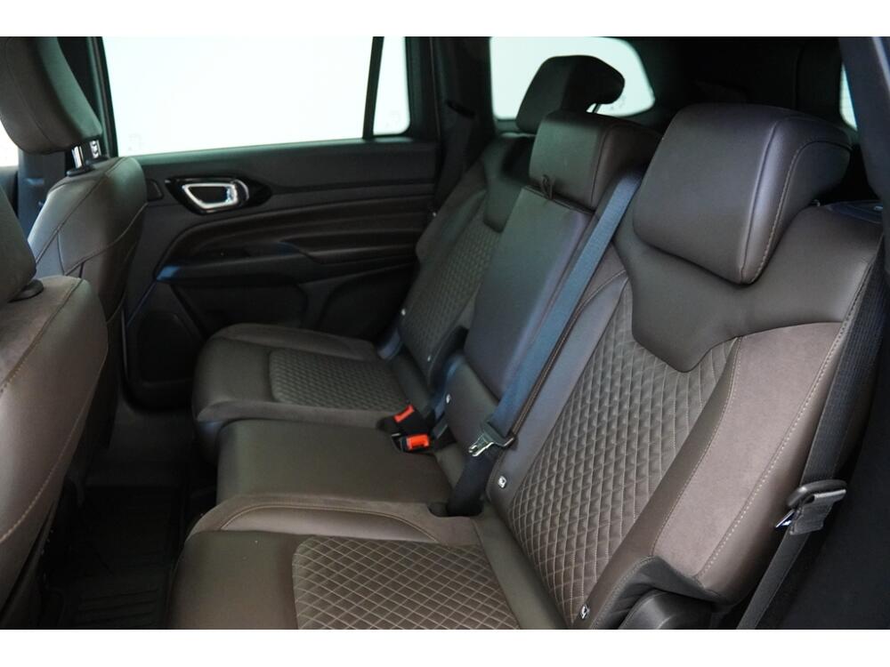 Jeep Commander