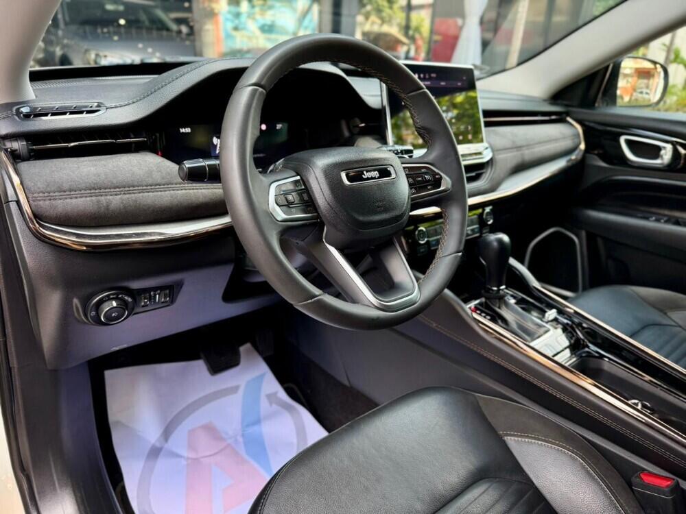 Jeep Commander