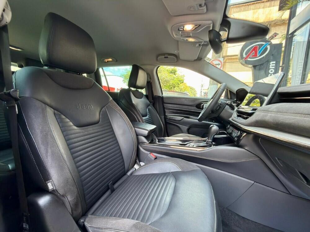 Jeep Commander