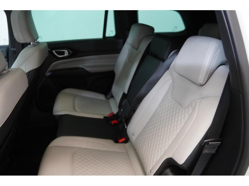 Jeep Commander