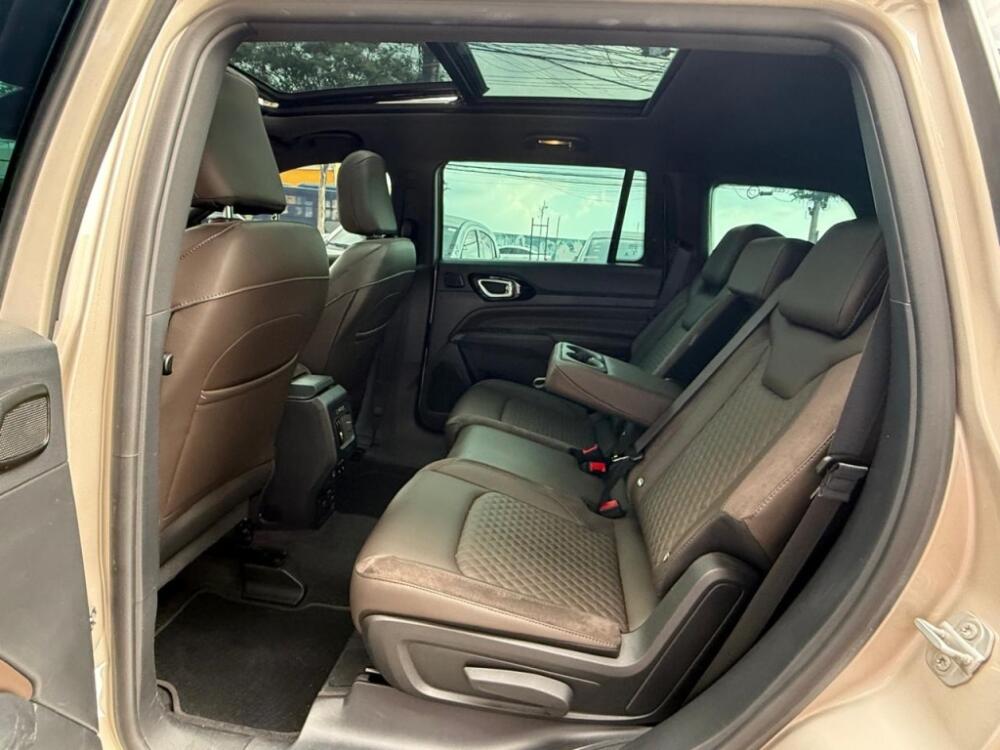 Jeep Commander