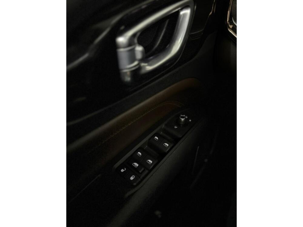 Jeep Commander
