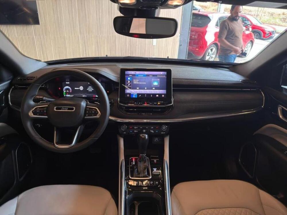 Jeep Commander