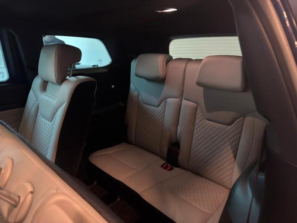 Jeep Commander