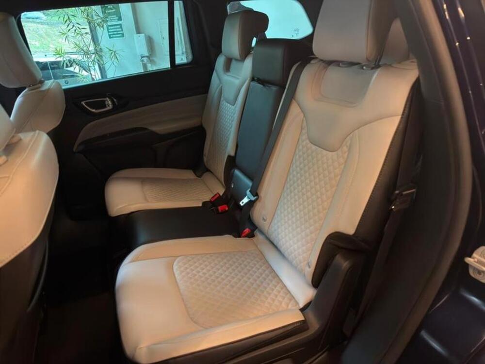 Jeep Commander
