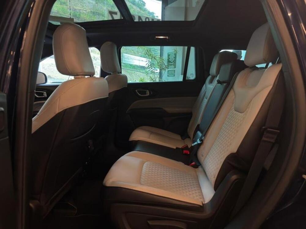 Jeep Commander