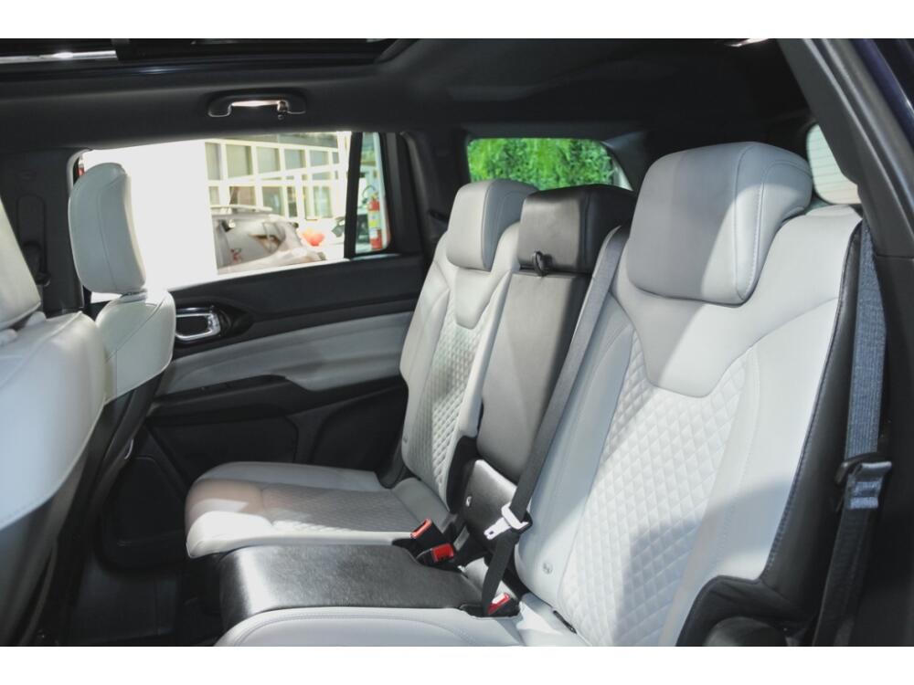 Jeep Commander