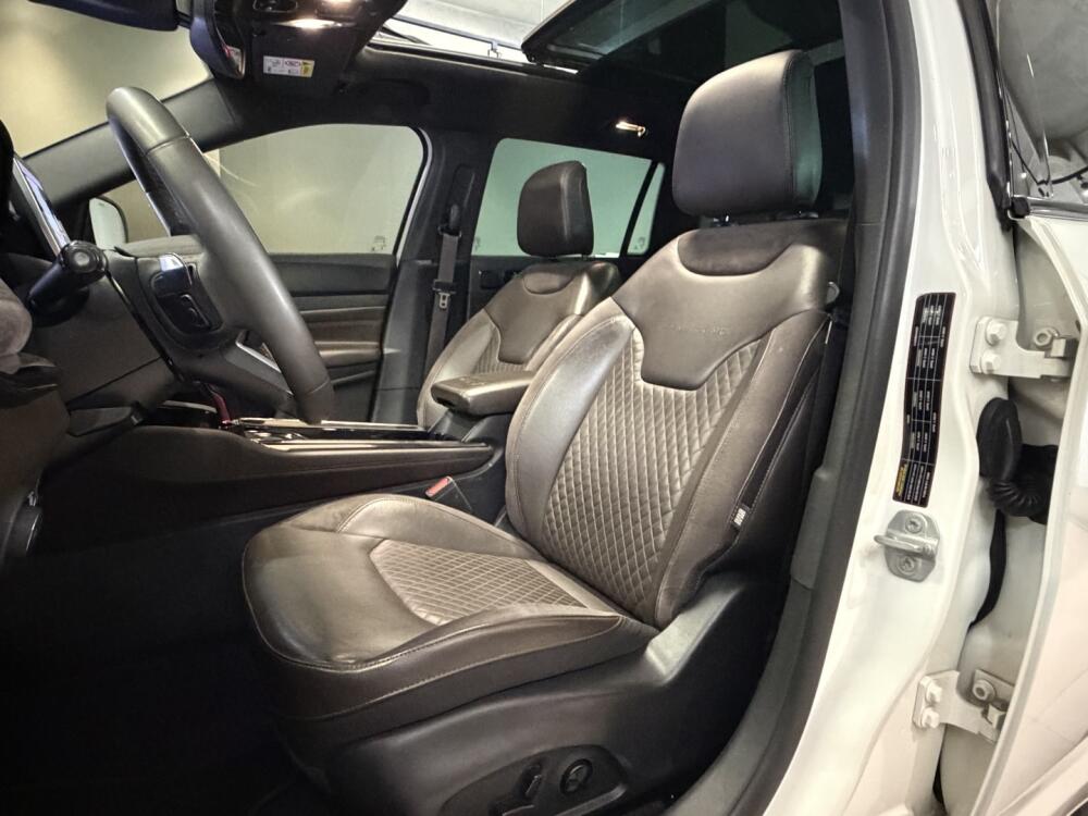 Jeep Commander