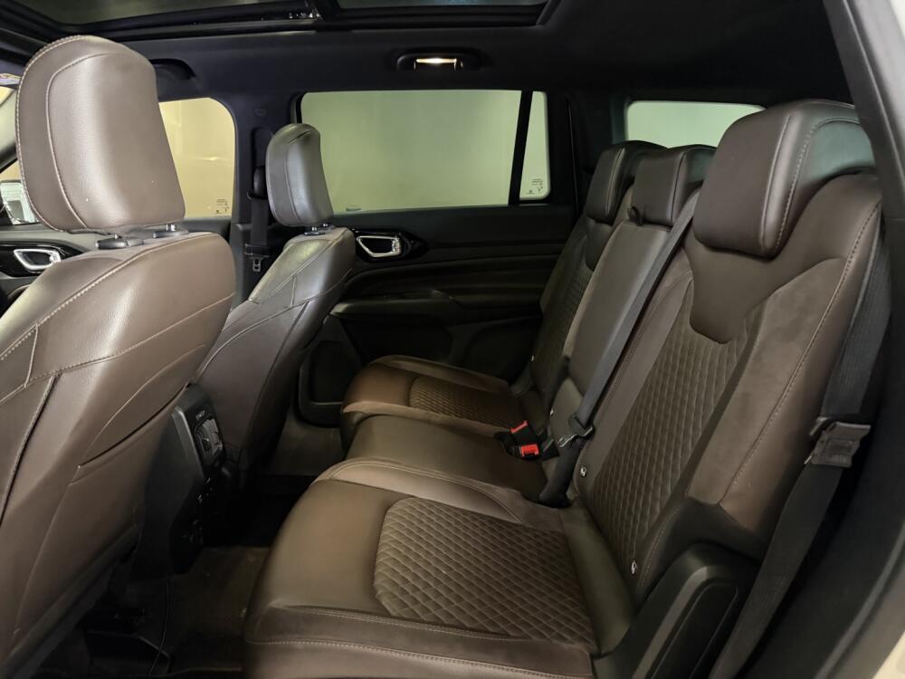 Jeep Commander