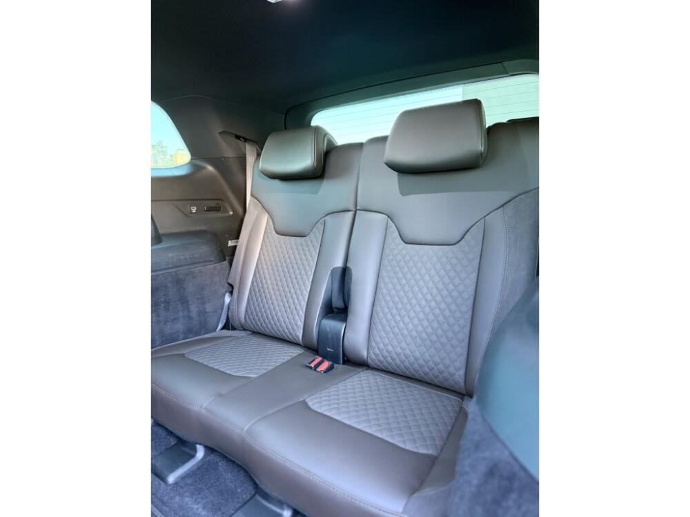 Jeep Commander