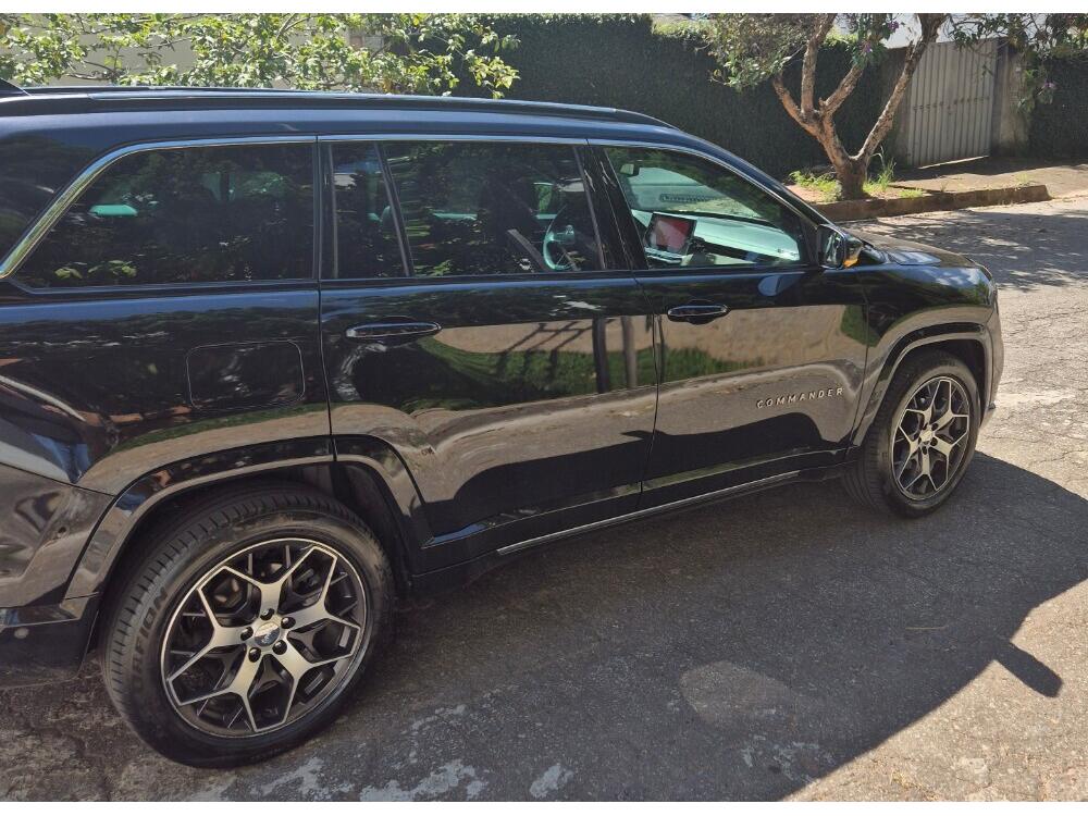 Jeep Commander