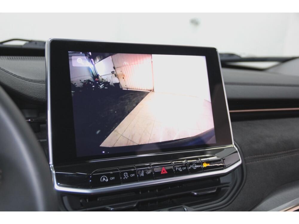 Jeep Commander