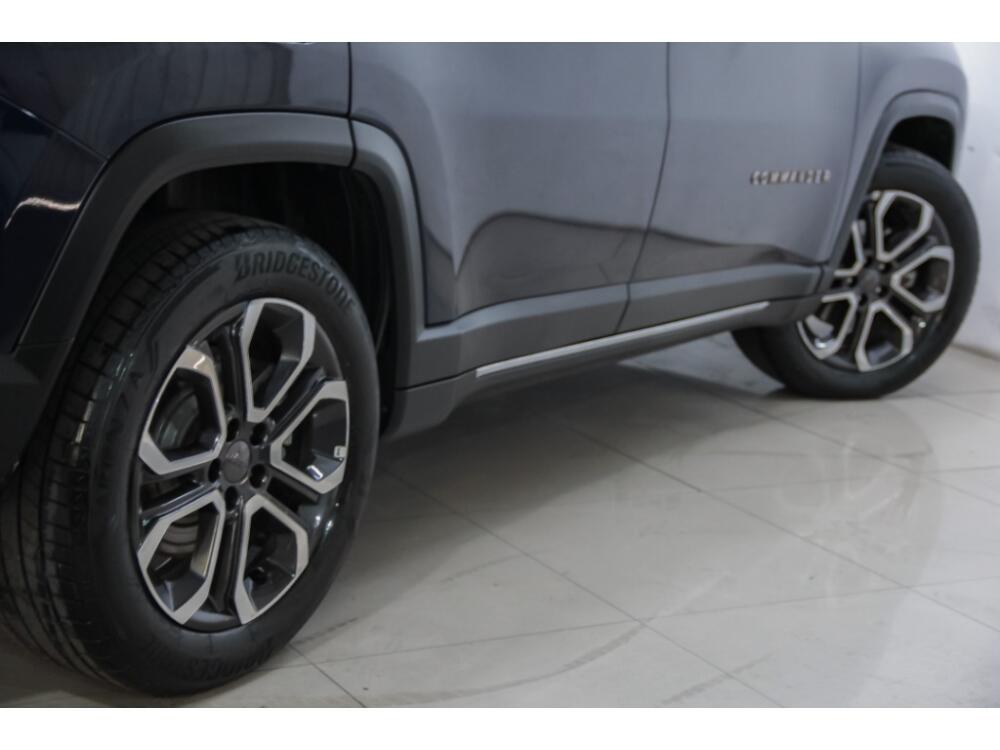 Jeep Commander