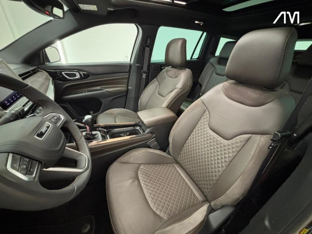 Jeep Commander