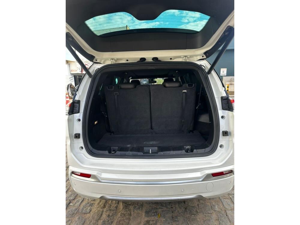 Jeep Commander