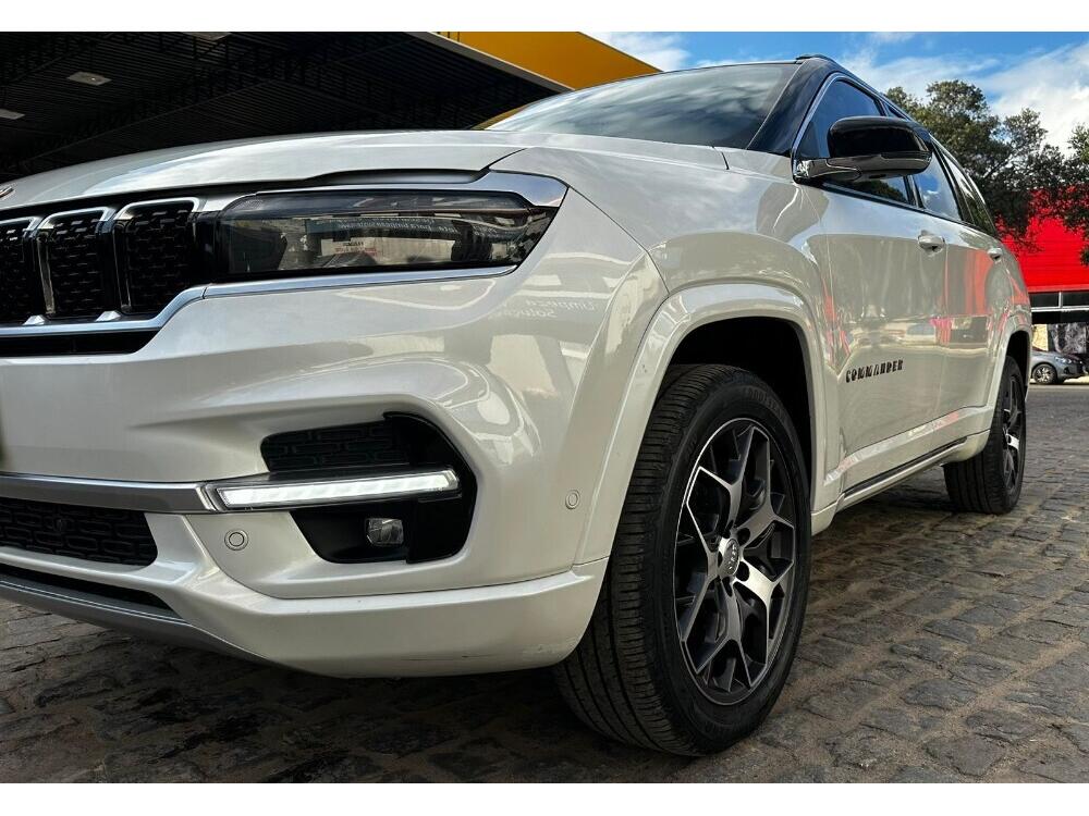 Jeep Commander