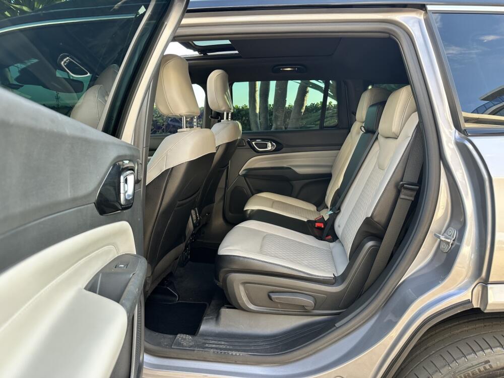 Jeep Commander