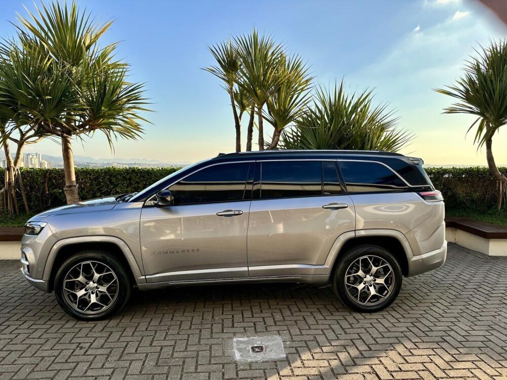 Jeep Commander