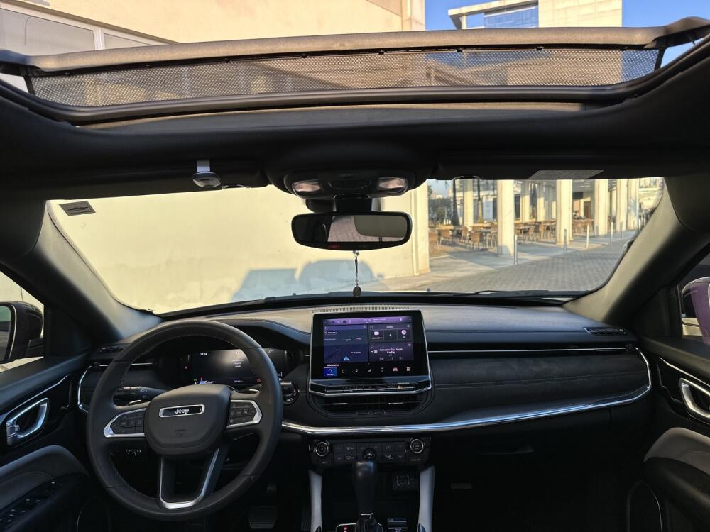 Jeep Commander