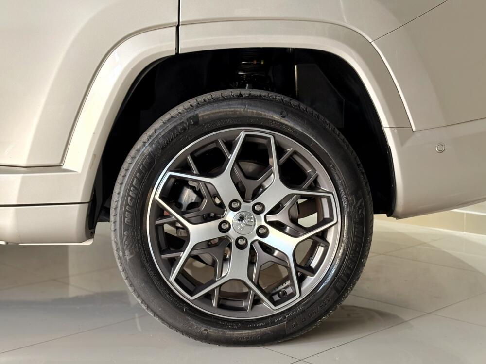 Jeep Commander