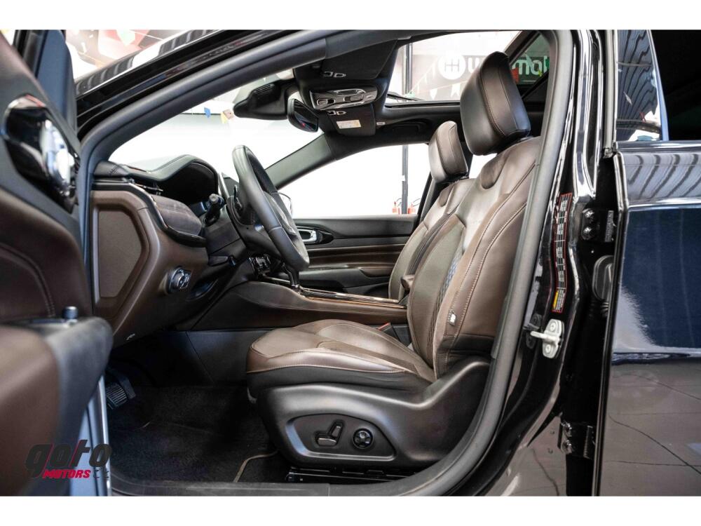 Jeep Commander