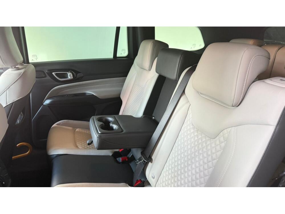 Jeep Commander