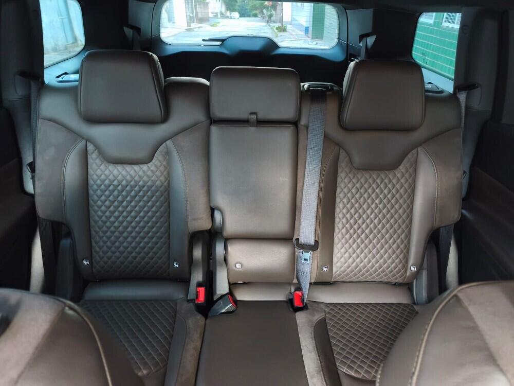 Jeep Commander
