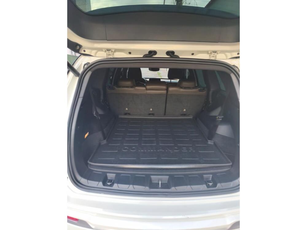 Jeep Commander
