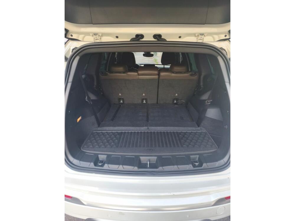 Jeep Commander