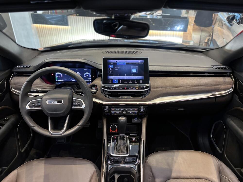 Jeep Commander