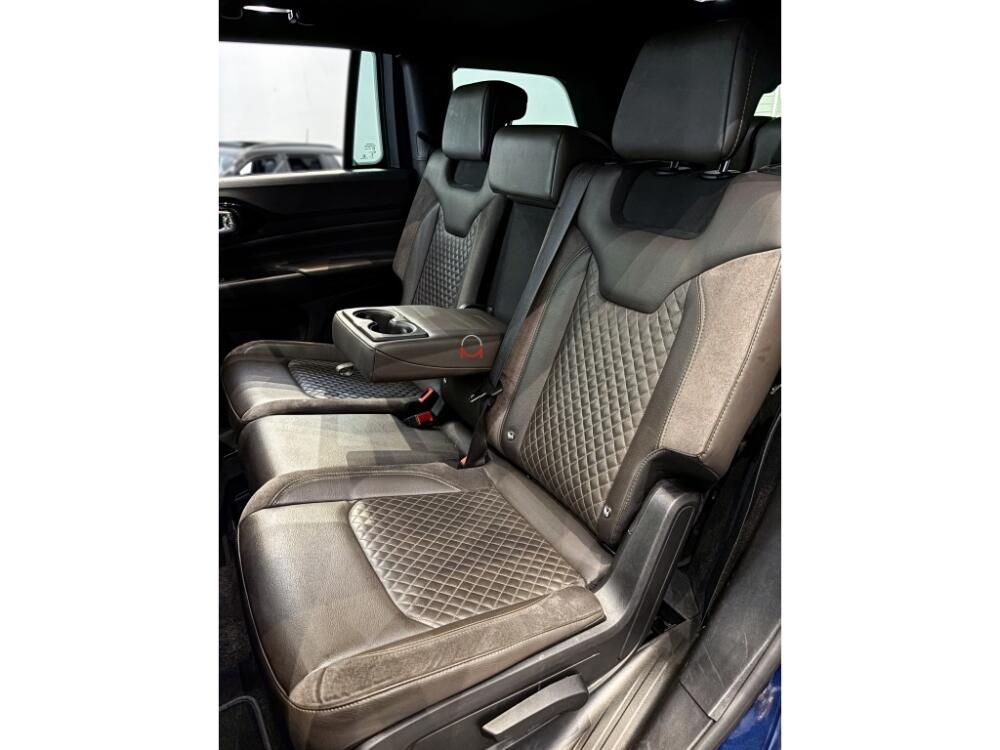 Jeep Commander