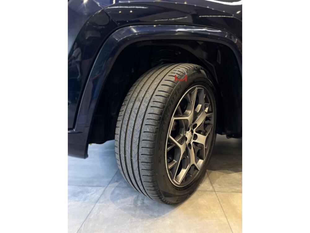 Jeep Commander