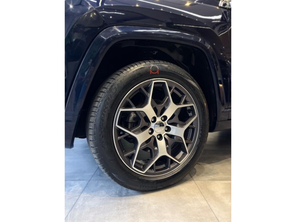 Jeep Commander